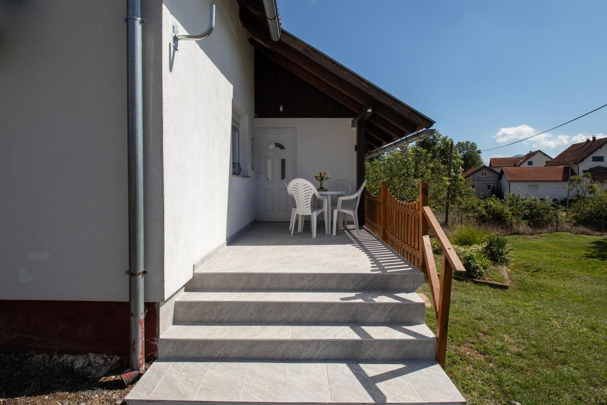 Lucija Apartment Lovinac  Exterior photo